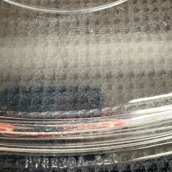 Corningware Floral Casserole Dish with Glass Lid - Picture 11 of 16